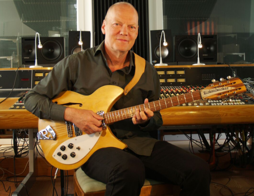 Finn Olafsson in his studio